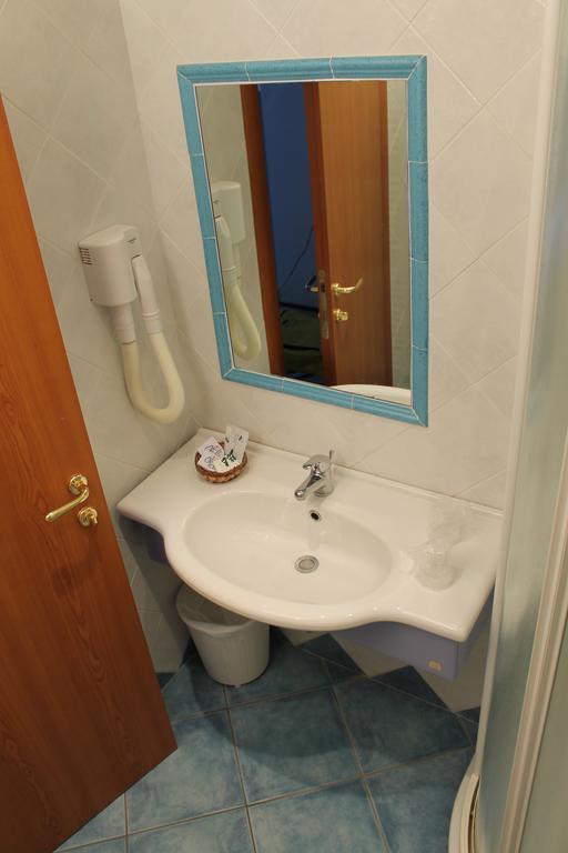 Hotel Esperia Католика Стая снимка