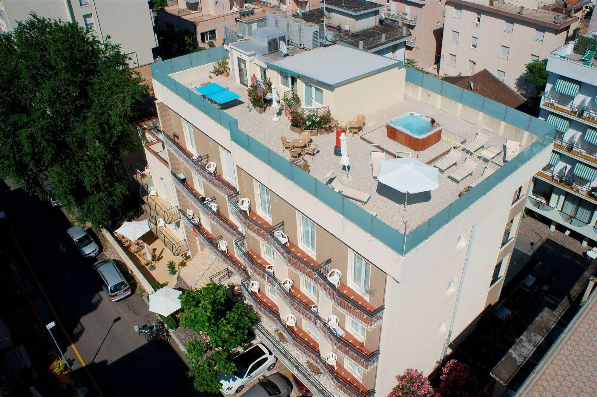Hotel Esperia Католика Екстериор снимка