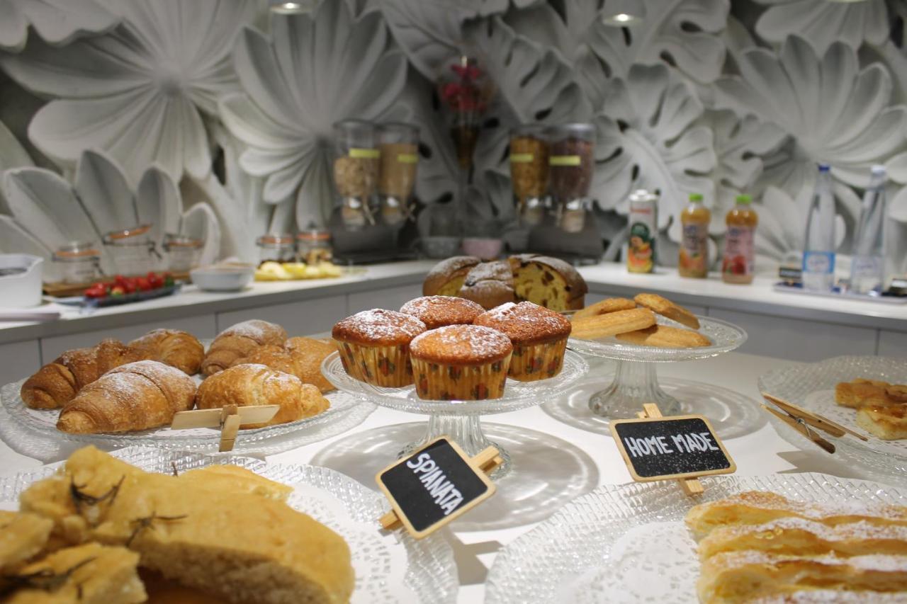 Hotel Esperia Католика Екстериор снимка